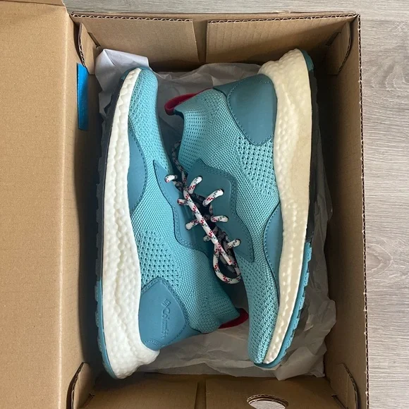 Hiking Shoes - Picture 2 of 5